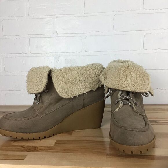 bke Sole ankle boots lace up wedge plateform faux fur tan size 10 fall booties - Picture 7 of 16